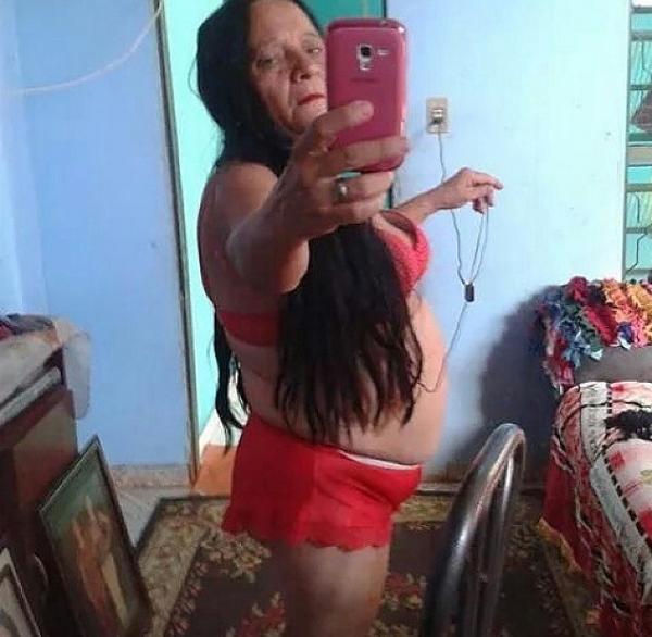 drenyck's tweet photo. Com licença a todos e uma boa noite amem http://t.co/NMRqkeULLN