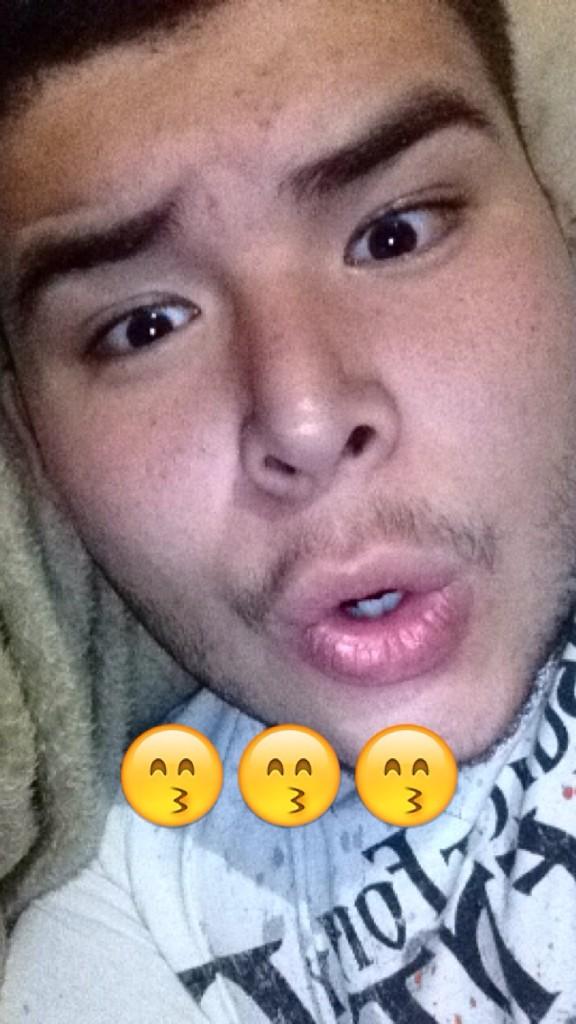 thelifeofup's tweet photo. Hahahah lol Idk #thelifeofup #beyou #loveyourself #lovelivelife http://t.co/KgqyOazHPv