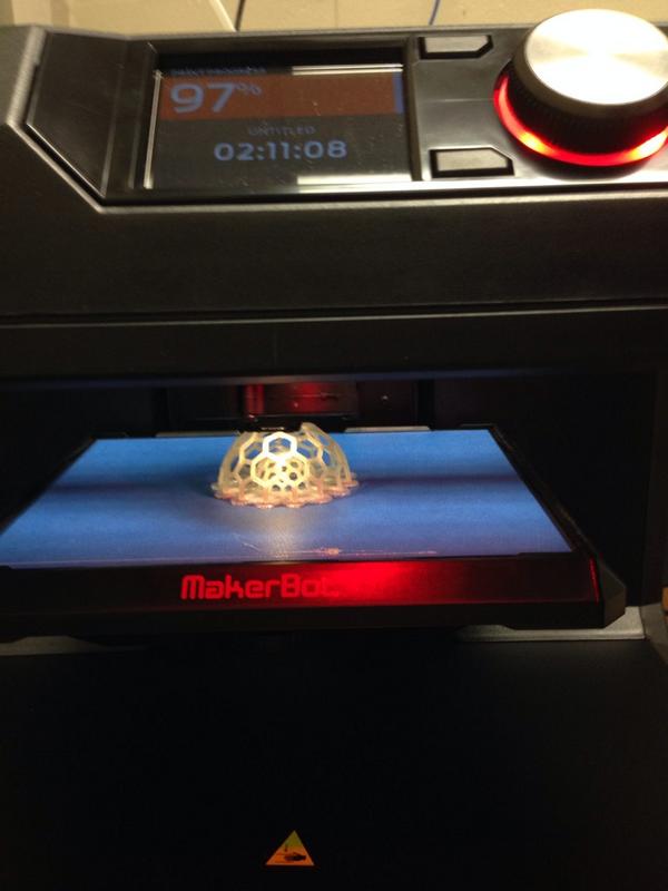 ttinnellengr's tweet photo. 3D printing! #OCEngineering http://t.co/SFOqbMVslP