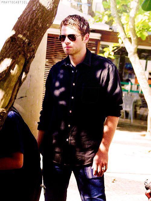 HellsAngel_x's tweet photo. #6YearsOfCastiel lets not forget to thank the man who brought Cas to life and who's made it this far despite it all. http://t.co/RopwKbLFho