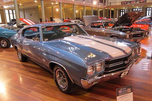 ScullyDamien's tweet photo. @LucCarl nice 'camino Luc. I've got a 70 SS Chevelle.π#musclecarsrule #RNR http://t.co/6QvxMFxK5h