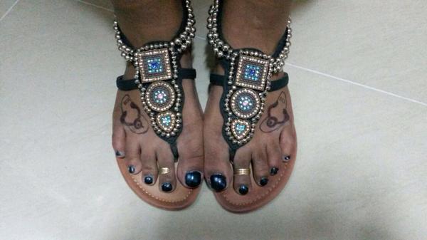EAMC4eva's tweet photo. Take a gander @ my "drawn" flip flops that @puglaza drew for #FlipFlopFriday @ECRBreakfast @ecr9495 #WorkDressCode :( http://t.co/tGJIhgYzPl