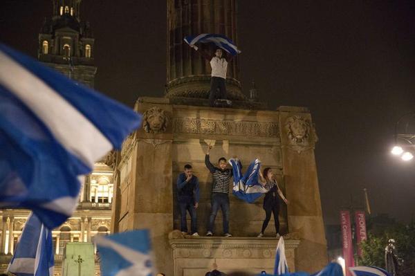 Rednekked_'s tweet image. #IndependentState #ScotlandRejects #SkyNews #TheUnitedKingdom Scotlan' votid un ... j.mp/1qi3MxW