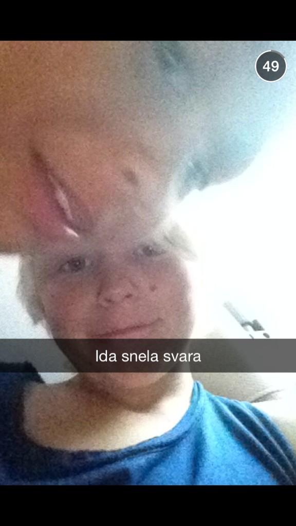 amandastervall's tweet photo. Lillbrorsan verkar inte förstå sig på my story, Ida snela svara då http://t.co/HjCSTkrvXx