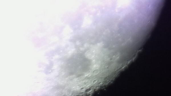 This picture of the moon was taken with a 3D-printed telescope that cost just £100 to build bbc.in/1yj9wll