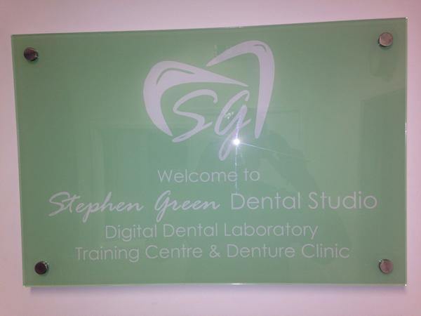 StephenGreen59's tweet photo. Early start today ready 4 our first digital course teaching techs how 2 convert their lab 2 digital @StephenGreen59 http://t.co/dUA6IWcwlM