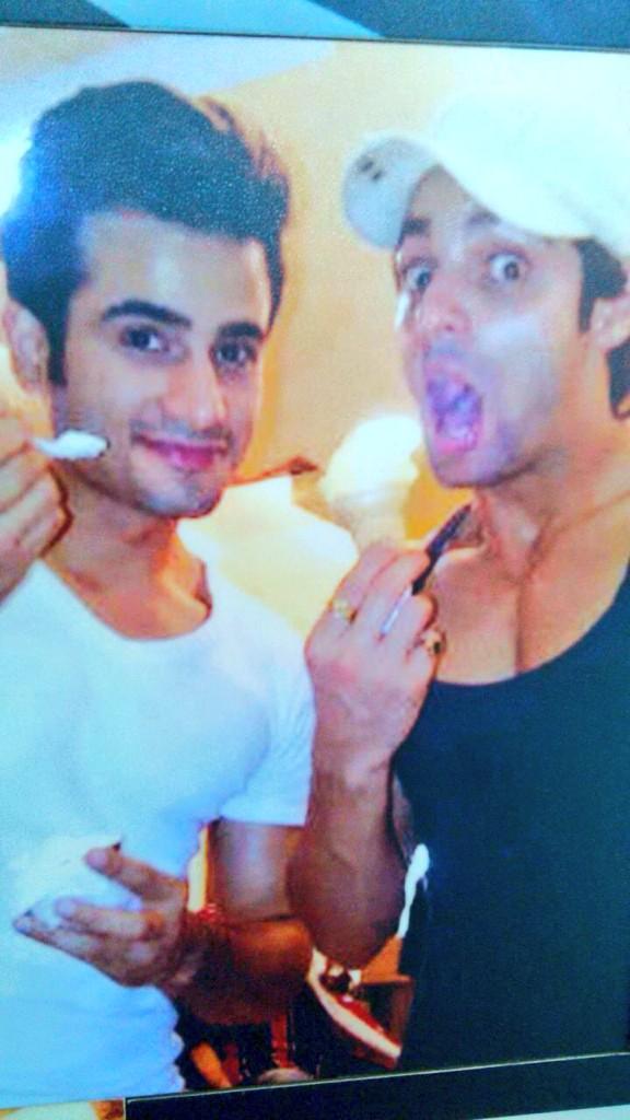 Embedded image permalink