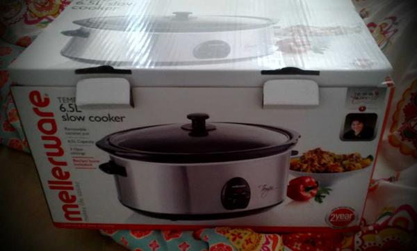 marlenetruter's tweet photo. My prezzie just arrived! Thanks #yuppiechef - less than 48h delivery time! #happyclient #happyplace http://t.co/U5coAn7c85