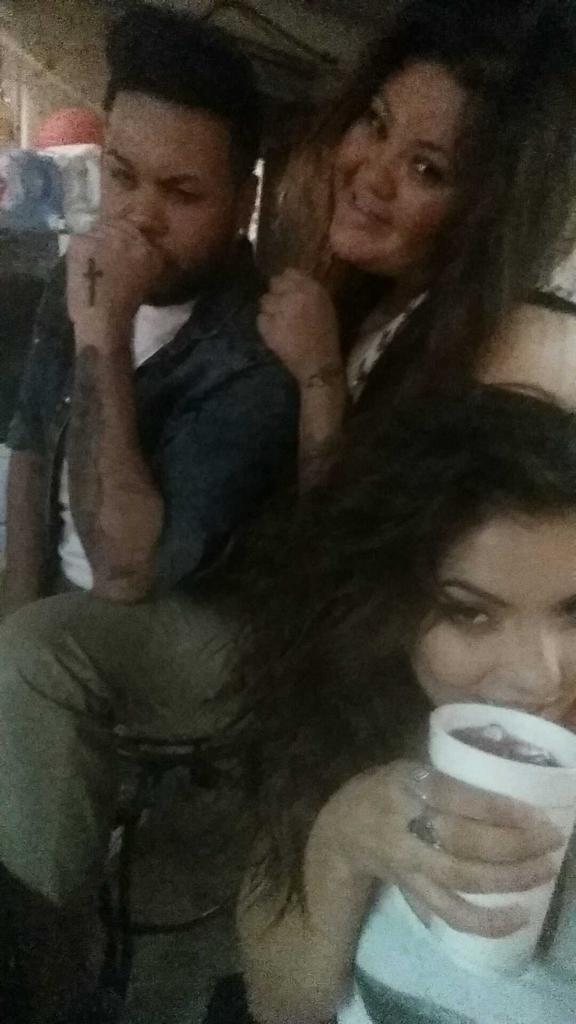 Gangstadee_'s tweet photo. All ma bitchess look good as facckk #drankk #bgc14 πππ»π»π http://t.co/rr5IZqxhng