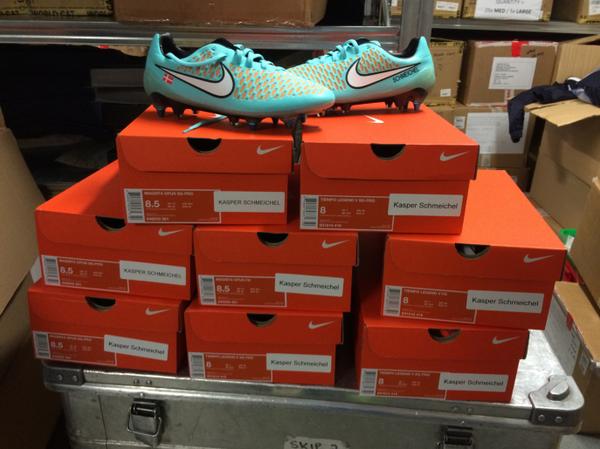 kasper schmeichel boots