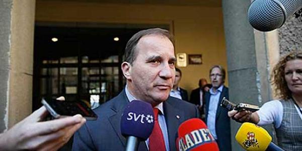 dagensnyheter's tweet photo. Löfven efter dagens samtal: Finns bra möjligheter till samarbete i flera frågor http://t.co/vEvhaFXCA3 #DNval #svpol http://t.co/C5Y7ei4GS0