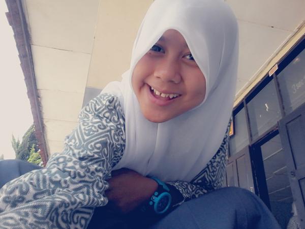 vidia_36882's tweet photo. me:* http://t.co/ecuA8dMcZ7