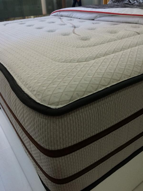 ms_hogar's tweet photo. Variedad de colchones visco con núcleo HR para un óptimo descanso y una optima posición de la columna vertebral. http://t.co/aTgdlw1uqR