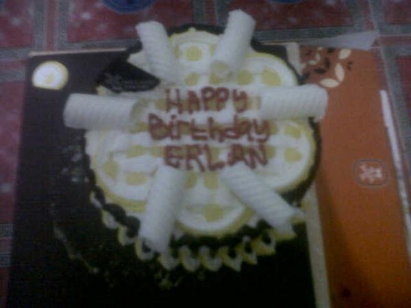 epiee besdaayyy <a href="/Erlan99septian/">Erlan septian</a> panjang umur berkah sepanjang hidup jgn sampe naek mobil lagi subuh" 😁😁😁😁