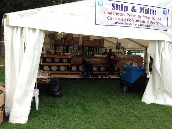 NealWallwork's tweet image. Liverpool Food and Drink Festival today.... Posters up and getting stocked up! @shipandmitre bar looking good!