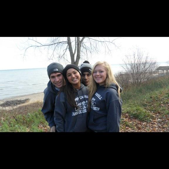 kourt_behring's tweet photo. flashback to camp cavell bc it was the best experience of high school yet&amp; i miss these people so much💓💓 #teamlokey http://t.co/h0lSTvk1aE