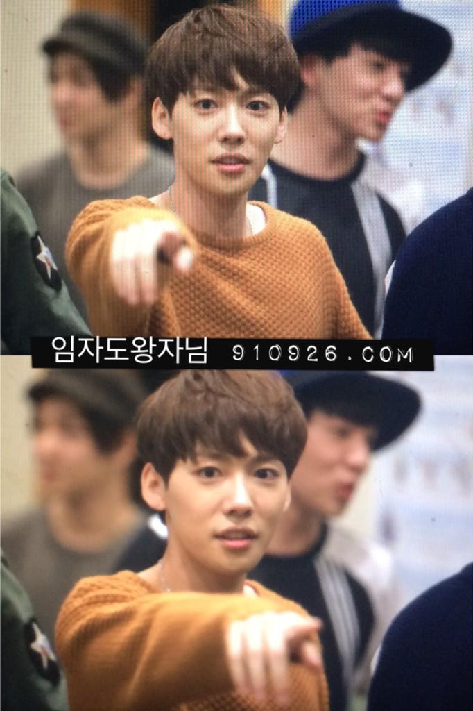 Bx5cdBcCAAAdih2.jpg:large