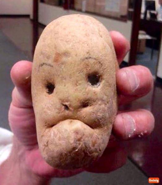 Bejaardappel: ''Niet grappig, wil m'n gebit terug'' :-)