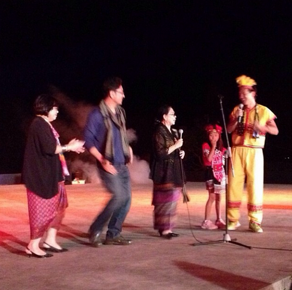 Mandarin song by Timmy Chu, delegate from Taiwan accompanied by Lea Aziz and <a href="/fsurjaseputra/">francis surjaseputra</a> on #APSDA2014