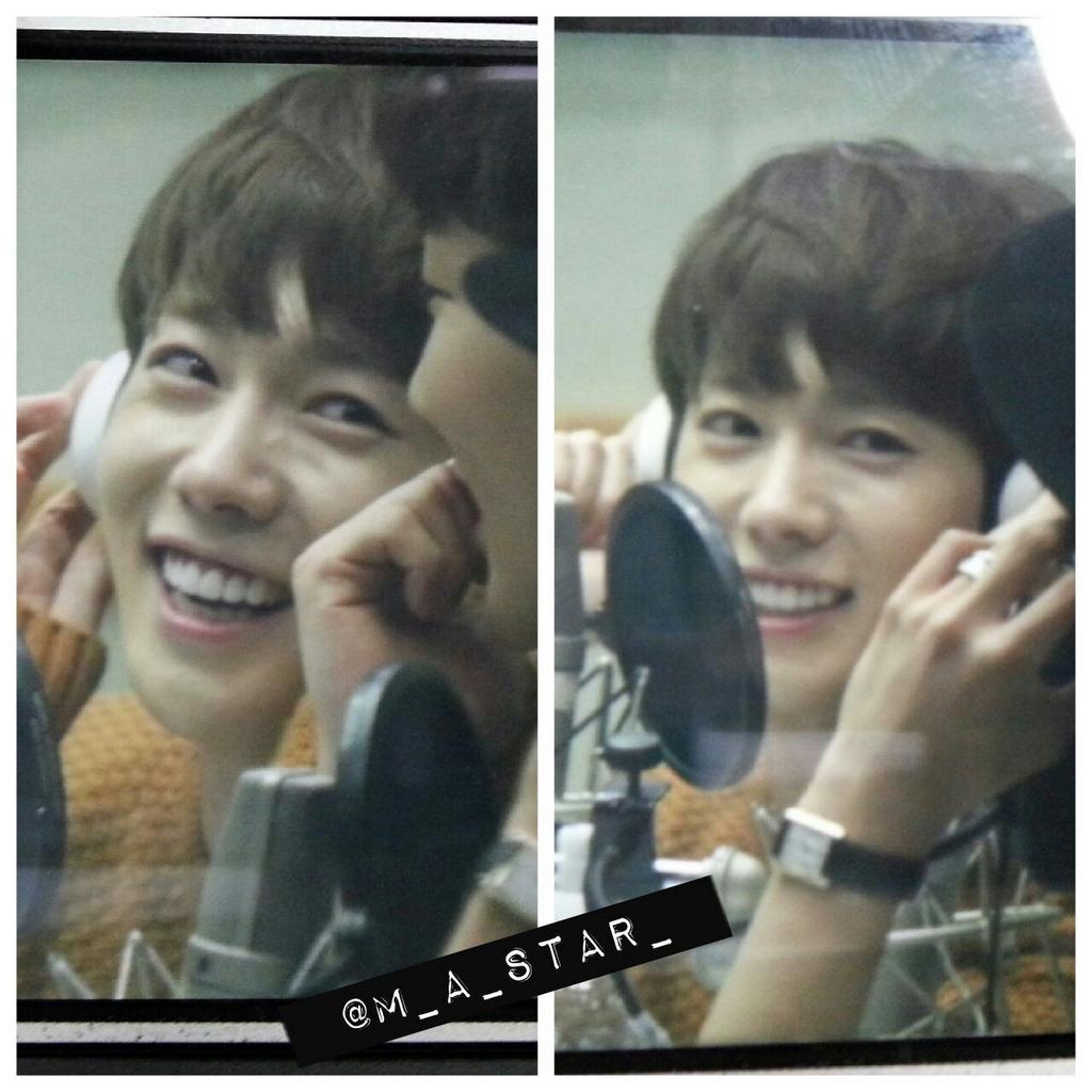 Bx5ksg_CcAIfe2_.jpg:large