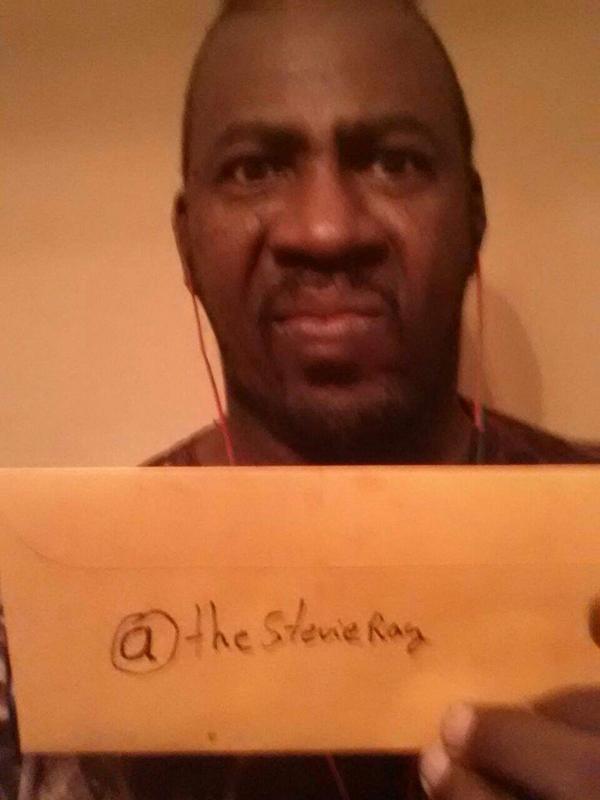 TheStevieRay's tweet photo. A lot of you fruit booties are asking if this is the real me. YES! http://t.co/YJ04eoUwnc
