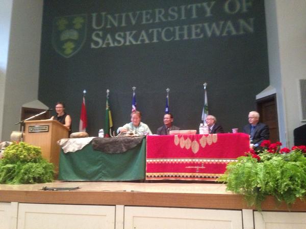 Dr. Karla Williamson introducing former Prime Minister Paul Martin at #wahconf14