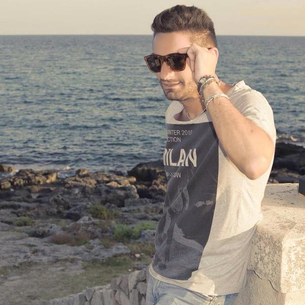 AboutMenBlog's tweet photo. With my #TYGSpectacles sunglasses. Find them on @tieapart! #fashion #menswear #mensfashion #sunglasses http://t.co/bp8B1uwsdS