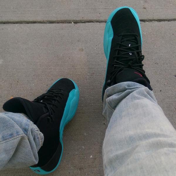 Fresh_Nerd_'s tweet image. Day 5 #jsweek gamma blue and black 12&apos;s