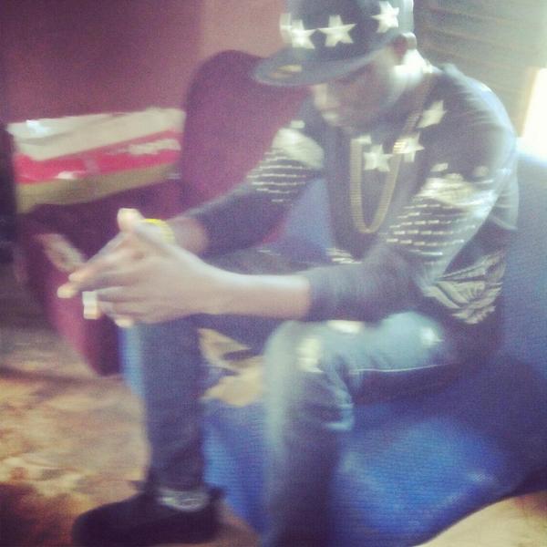Alobam_74574's tweet photo. mo fresh mo fyn,o dull mo ball http://t.co/u48RlPfBvv