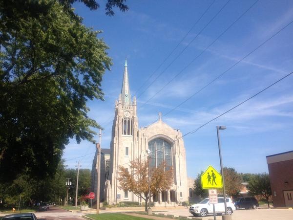 kevin_kohr's tweet photo. It's #ZoneDay and not a rain cloud in the sky #Hallelujah @HighlightZone6 http://t.co/dqLsd56UyI