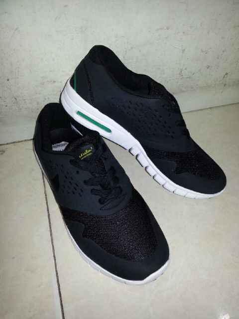 Nike Eric Koston Max 2 Black/White size 40 - 44 Premium . WA: 085780545955/line : adellaftanoko