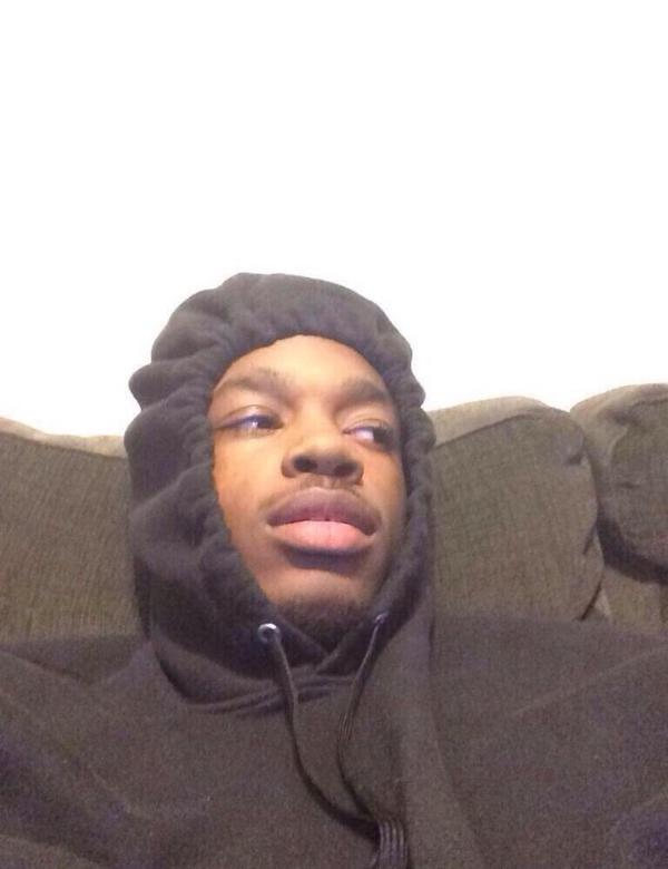 HitsABIunt's tweet photo. *hits blunt*

Bruh, Why do they call it apartments if they're built together? http://t.co/lw01KqHvD5