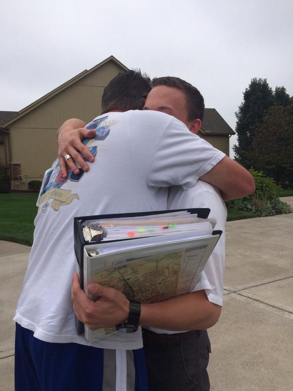 jordybphoto's tweet photo. This missionary got a nice surprise today 😄😄 @jillstirling @StirlingScott http://t.co/AE6v4vMkcP
