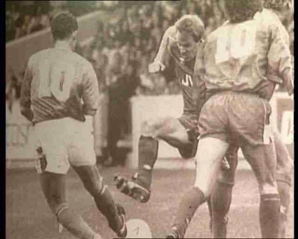 <a href="/DJH_EK/">David</a> <a href="/gyeoman1969/">Gary Yeoman</a>