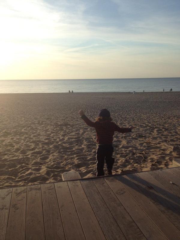 Beils33's tweet image. Fall Time=Best beach time! #LessPeople #ByeChicagoFolk