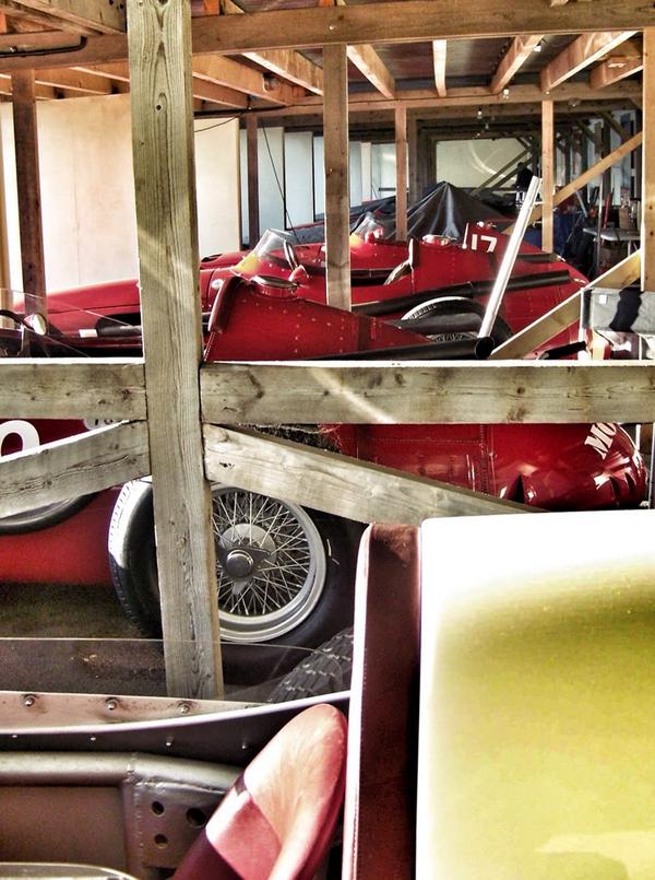 RichardEarth's tweet photo. #GoodwoodRevival paddock life http://t.co/6CqDmJxuFn
