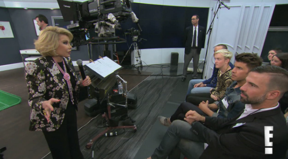 e_FashionPolice's tweet photo. 15 minutes until the #FashionPolice celebrate Joan Rivers' hilarious moments &amp; share behind-the-scenes footage on E! http://t.co/byLvhJ4I5H