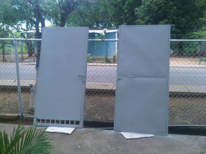 yanuary20's tweet photo. @saezaj reacondicionmiuento del inmobilirio plan limpiez victor capo edo zulia municipio simon bolivar http://t.co/rvS5Gum0uK