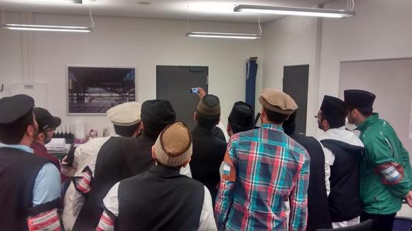 KhuddamDE's tweet photo. Shoba Atfal Selfie in making. #MeinIjtema http://t.co/h8EbOxFL31