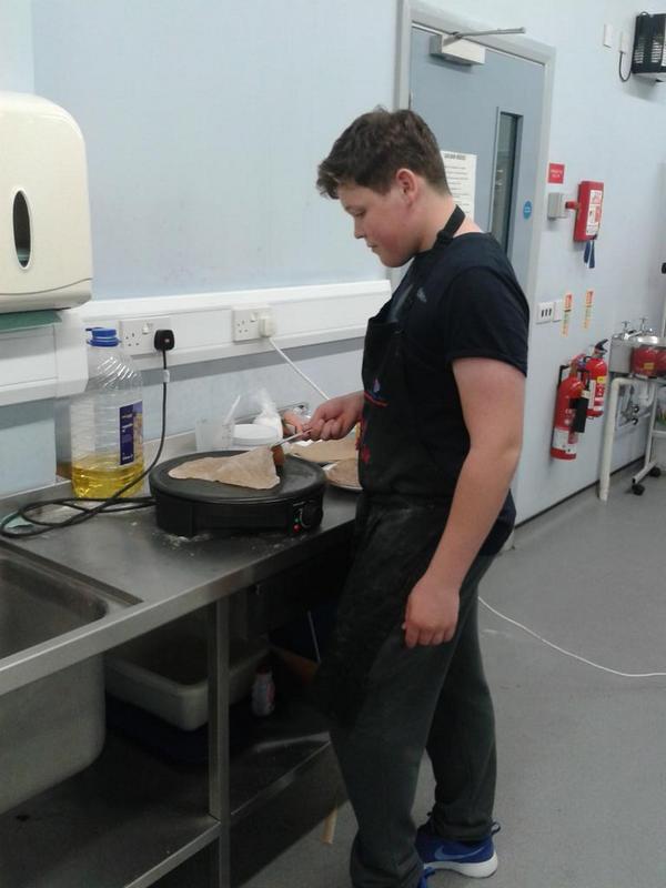 RandomzSF's tweet image. All ready for Saturday and sunday x