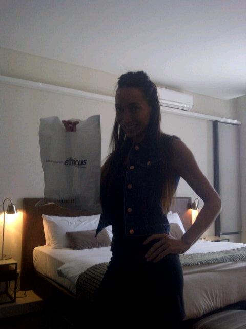 Aca <a href="/moragodoytango/">Mora Godoy</a> con el regalo de <a href="/urecrem/">UreCrem</a> en el Arena Maipu para la gran función de esta noche en Mendoza!