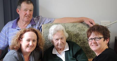 BgoAddy's tweet image. Here&apos;s to you Mrs Robertson! 15 children 41 grandchildren 71 great-grandchildren. Happy 90th! bit.ly/1mmD8ZG