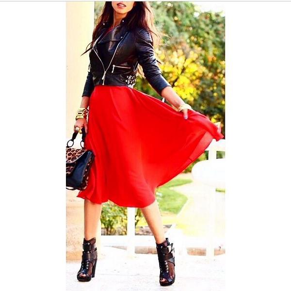 FAFshion's tweet photo. Can we just congratulate this dress on being just the way it is? 😍😍 http://t.co/hnxg0HeshI