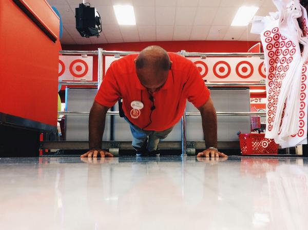 t1843machine's tweet photo. Push ups for redcards #machine #90orbust #d232awesomeness http://t.co/PeixSzTyUp