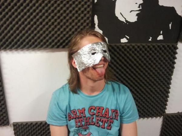 SofaGeneration's tweet image. Wat een lolbroek die robert.