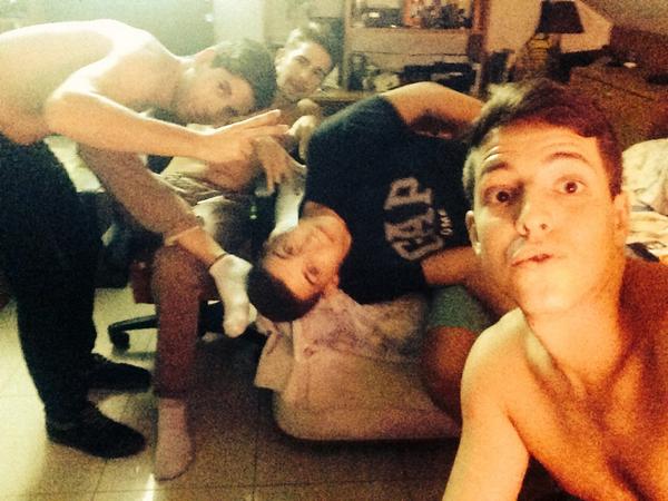 AlfonsoJLuis's tweet photo. 😁😁 http://t.co/jrSVaZqyY3