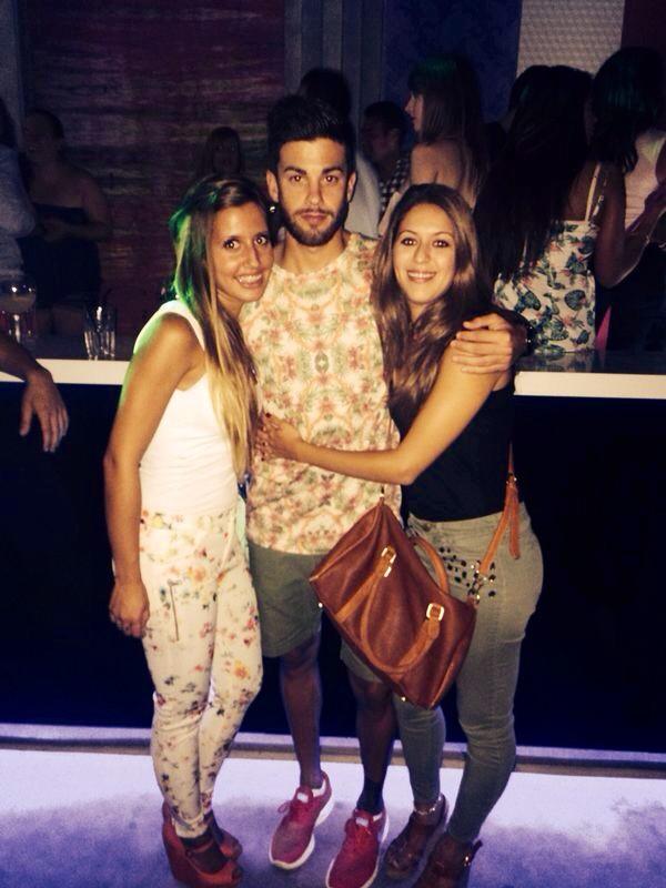 saramirhzer's tweet photo. Mis dos guapos!!! 😊😊  @Anais_Sagredo  @JoanFuster13 http://t.co/pNo6vFzX2y