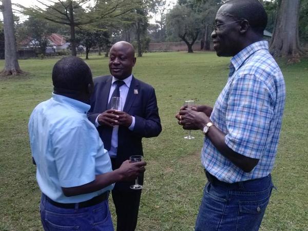 HonMikeSebalu's tweet photo. Has Chairman #RotaryCancerRun2014 I appreciate our wonderful committee with whom I enjoyed a barbeque yesterday http://t.co/sAwKA8Eu4M