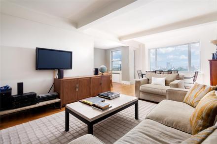 Real Estate tweet media