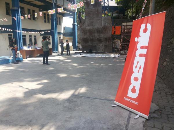 Segera merapat ke papan panjat, Fun Climbing sdh dimulai. Sponsored by <a href="/cosmicclothes/">Cosmic Clothing</a>